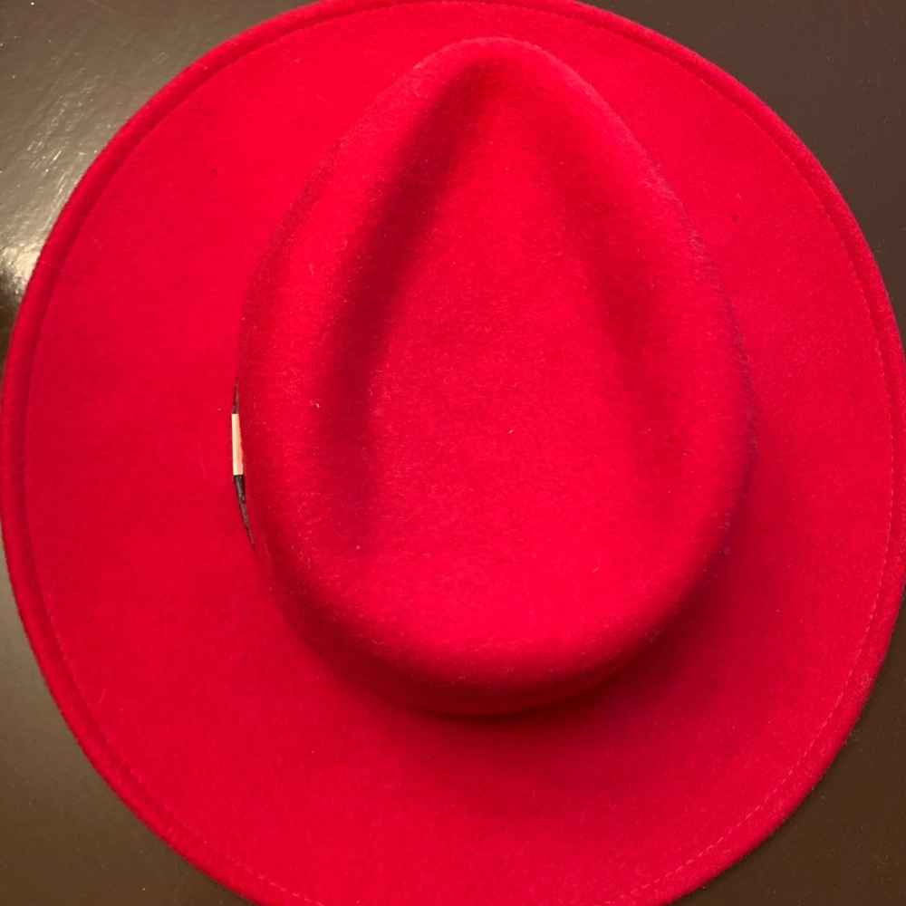Stetson red hat